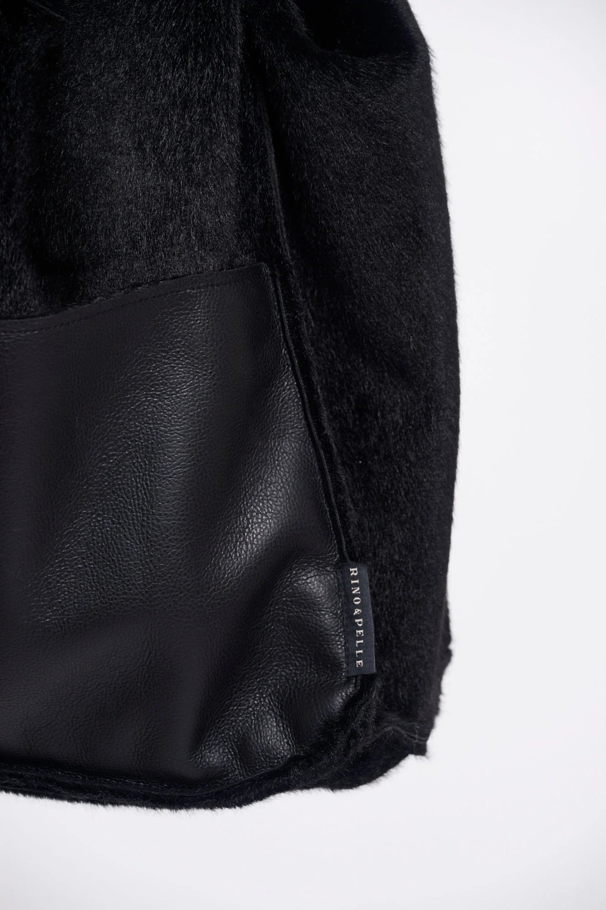 Rino & Pelle Chi handbag in Black