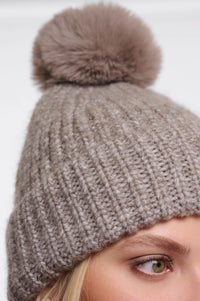 Rino & Pelle Nancy Beanie with Pompon in Toffee Blend