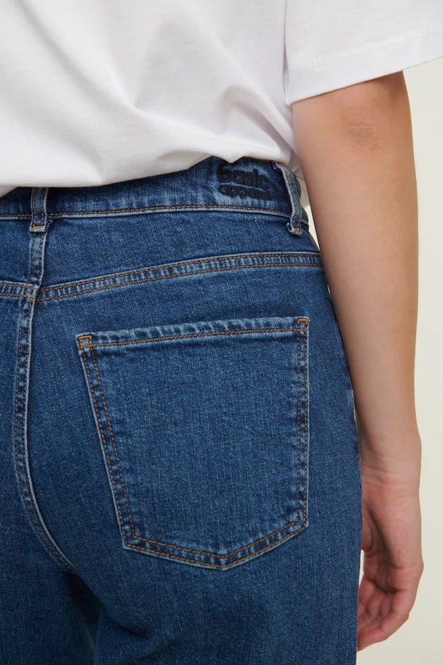 Basic Apparel Ea Mid Blue Jeans - Fifi & Moose BoutiqueFifi & Moose BoutiqueFifi & Moose BoutiqueJeans