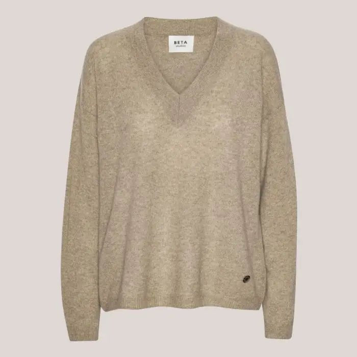Beta Studios Haima V - Neck Oak Brown - Fifi & Moose BoutiqueFifi & Moose BoutiqueFifi & Moose BoutiqueClothing