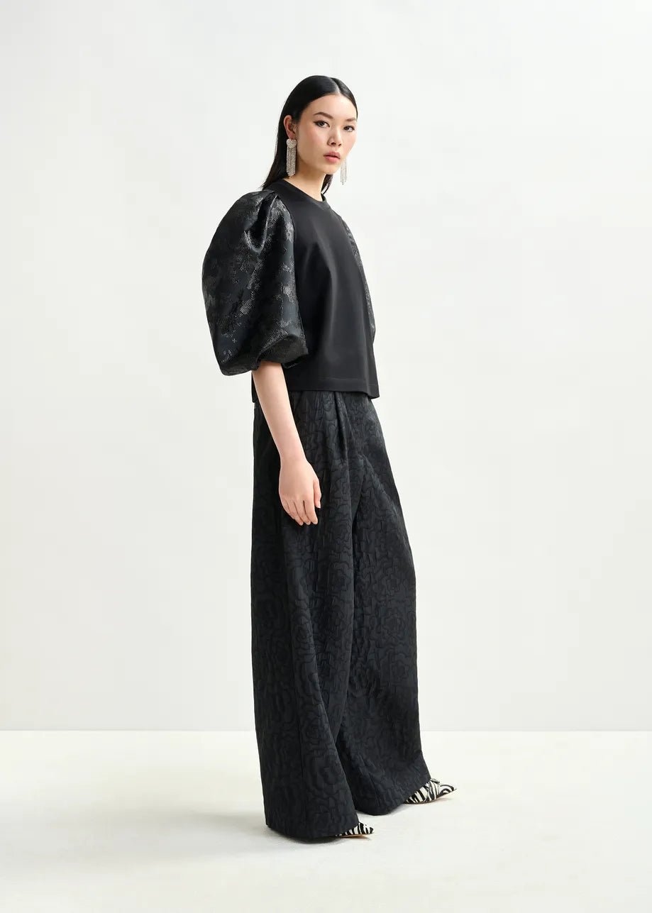 Essentiel Antwerp Black jersey T-shirt with voluminous jacquard sleeves - Fifi & Moose BoutiqueFifi & Moose BoutiqueFifi & Moose BoutiqueClothing