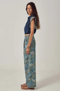 Maison Hotel Satori Karina Sleeveless Shirt - Fifi & Moose BoutiqueFifi & Moose BoutiqueFifi & Moose BoutiqueBlouse Shirt