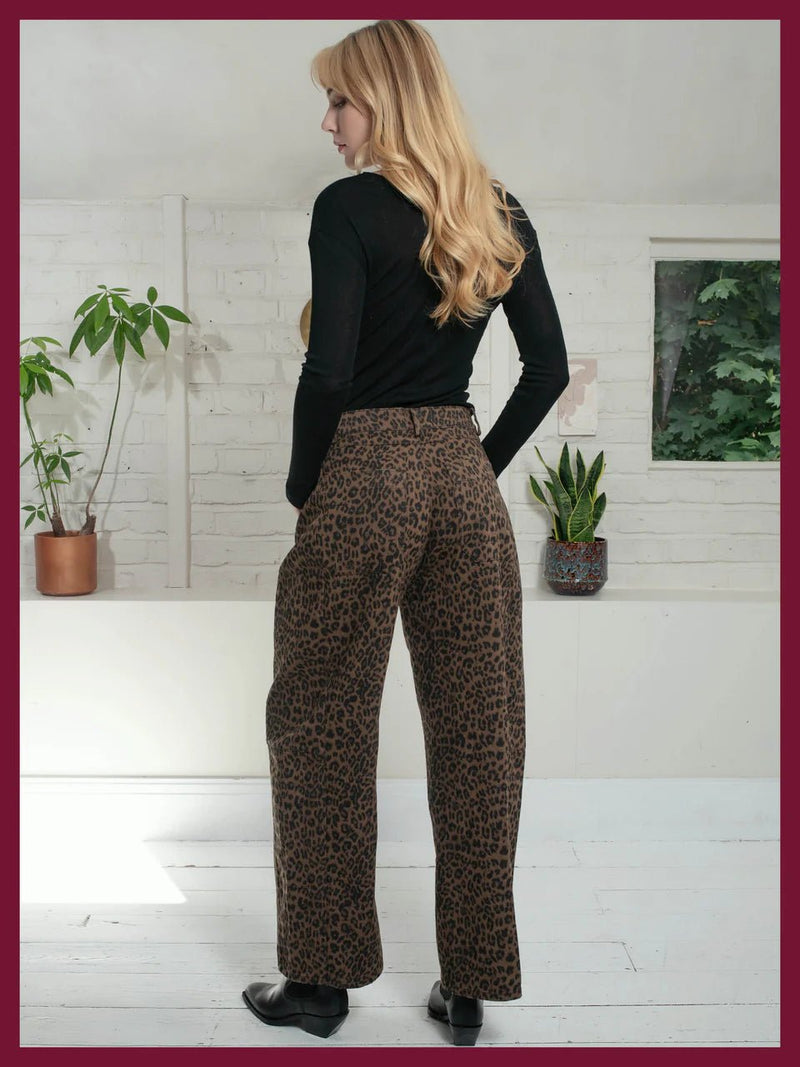 Nooki Ditta Leopard Barrel Leg jeans - Fifi & Moose BoutiqueFifi & Moose BoutiqueFifi & Moose BoutiqueJeans