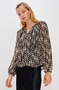 Rails Indi Top Spotted Shibori - Fifi & Moose BoutiqueFifi & Moose BoutiqueFifi & Moose BoutiqueShirt