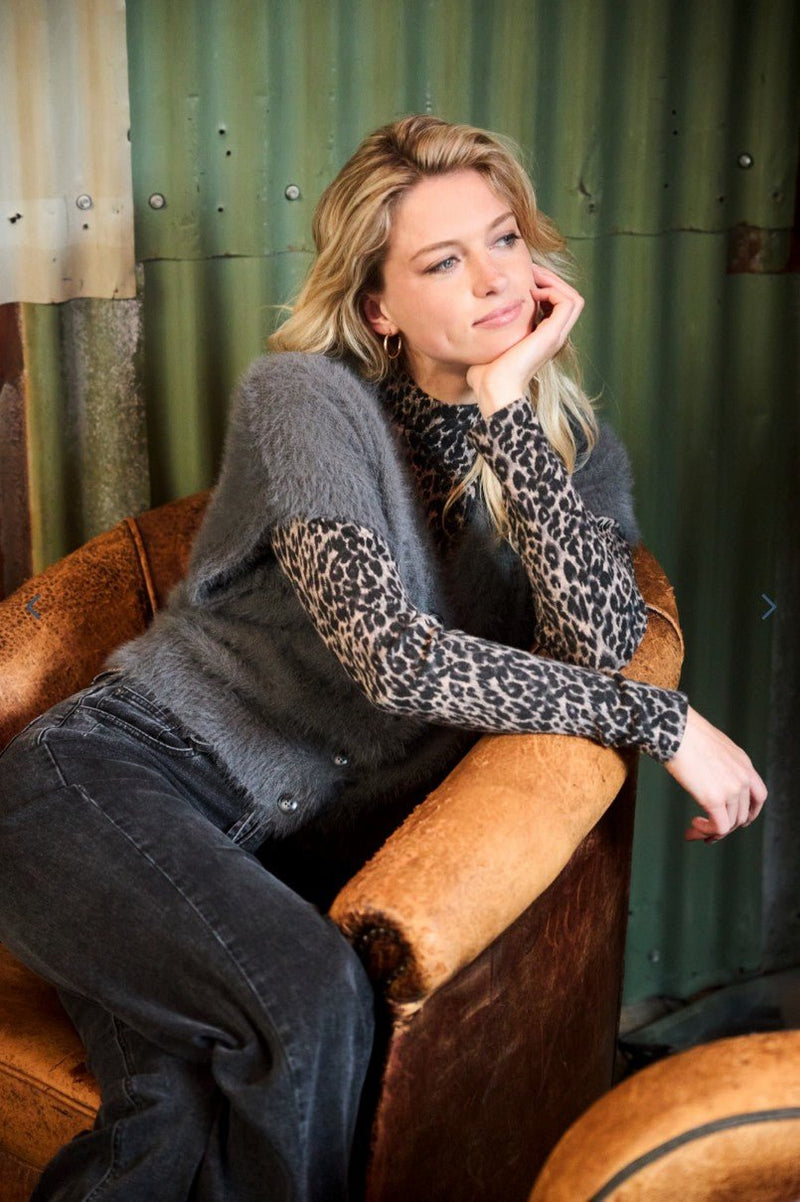 Red Button Sweet Animal Print Top - Fifi & Moose BoutiqueFifi & Moose BoutiqueFifi & Moose BoutiqueClothing